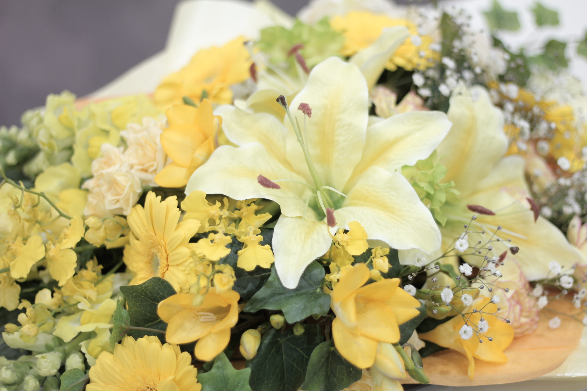 黄色のお別れの花 おてごろ葬 福岡 大阪の直葬や火葬式などの格安葬儀