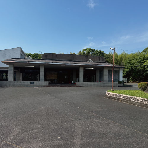 鞍手町営葬斎場全景